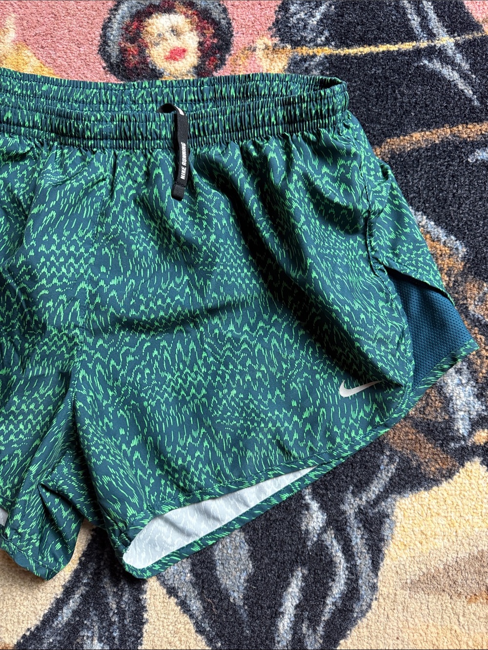 NIKE RUNNING SHORTS - Picture 3 of 12